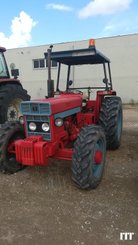 Farm tractor Case IH 585 - 1