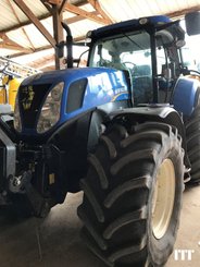 Farm tractor New Holland T7.220 - 2