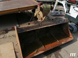 Crawler excavator Volvo ECR235CL - 17