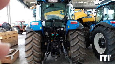 Farm tractor New Holland T5.115 DC 1.5 - 9