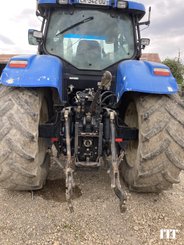 Farm tractor New Holland T7040 - 2