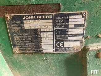 Trailed sprayer John Deere 832 - 3