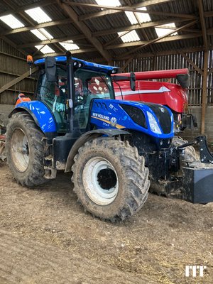 Farm tractor New Holland T7.195 S - 1