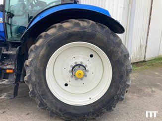 Farm tractor New Holland T7.230 - 7