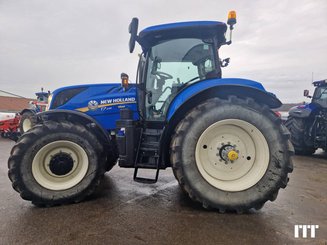 Farm tractor New Holland T7.245 - 4