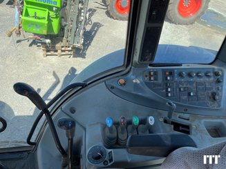 Farm tractor Valtra N121 - 7